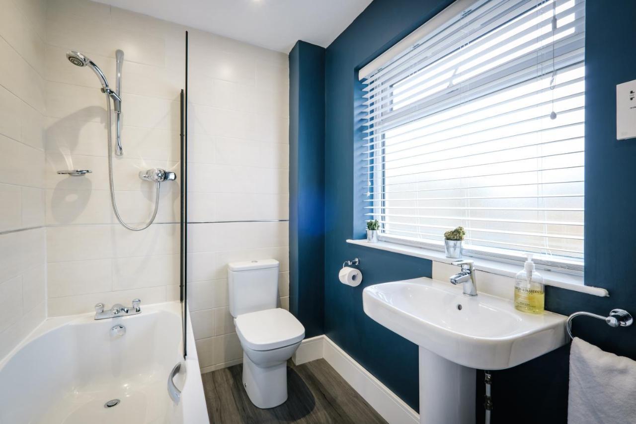 Rockside - Luxury 1 Bedroom Home With Hot Tub, Central Location, Parking And Pet Friendly Windermere Εξωτερικό φωτογραφία