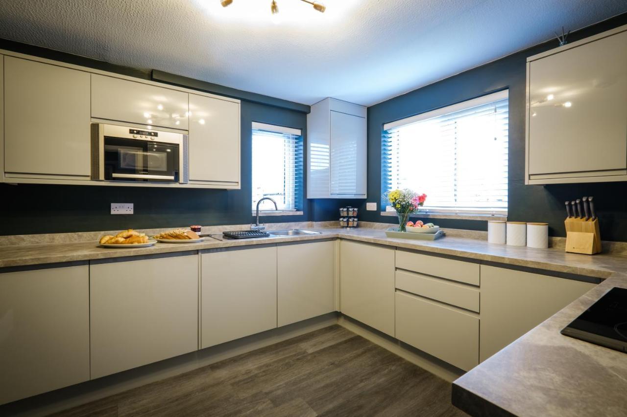 Rockside - Luxury 1 Bedroom Home With Hot Tub, Central Location, Parking And Pet Friendly Windermere Εξωτερικό φωτογραφία