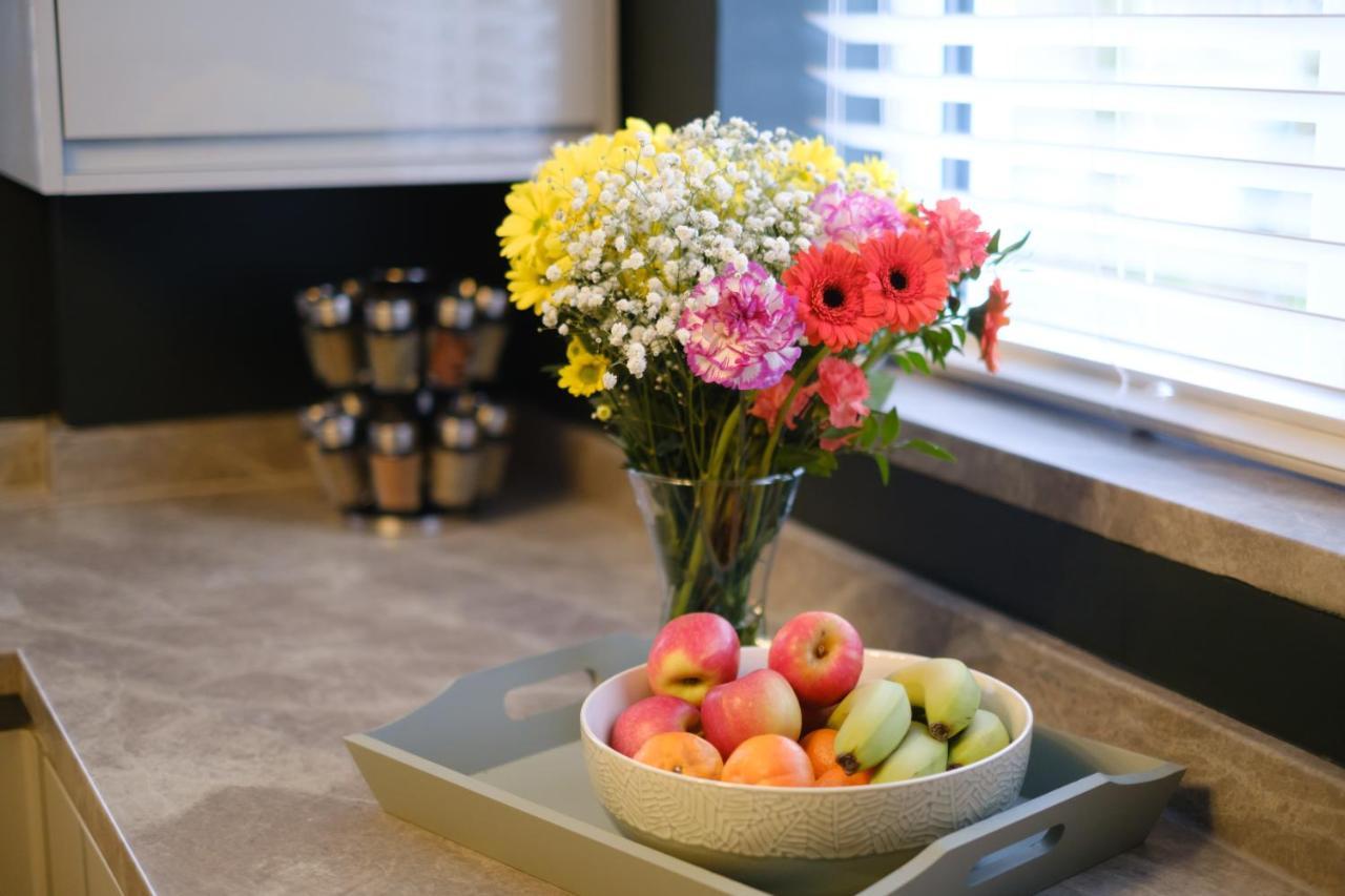 Rockside - Luxury 1 Bedroom Home With Hot Tub, Central Location, Parking And Pet Friendly Windermere Εξωτερικό φωτογραφία