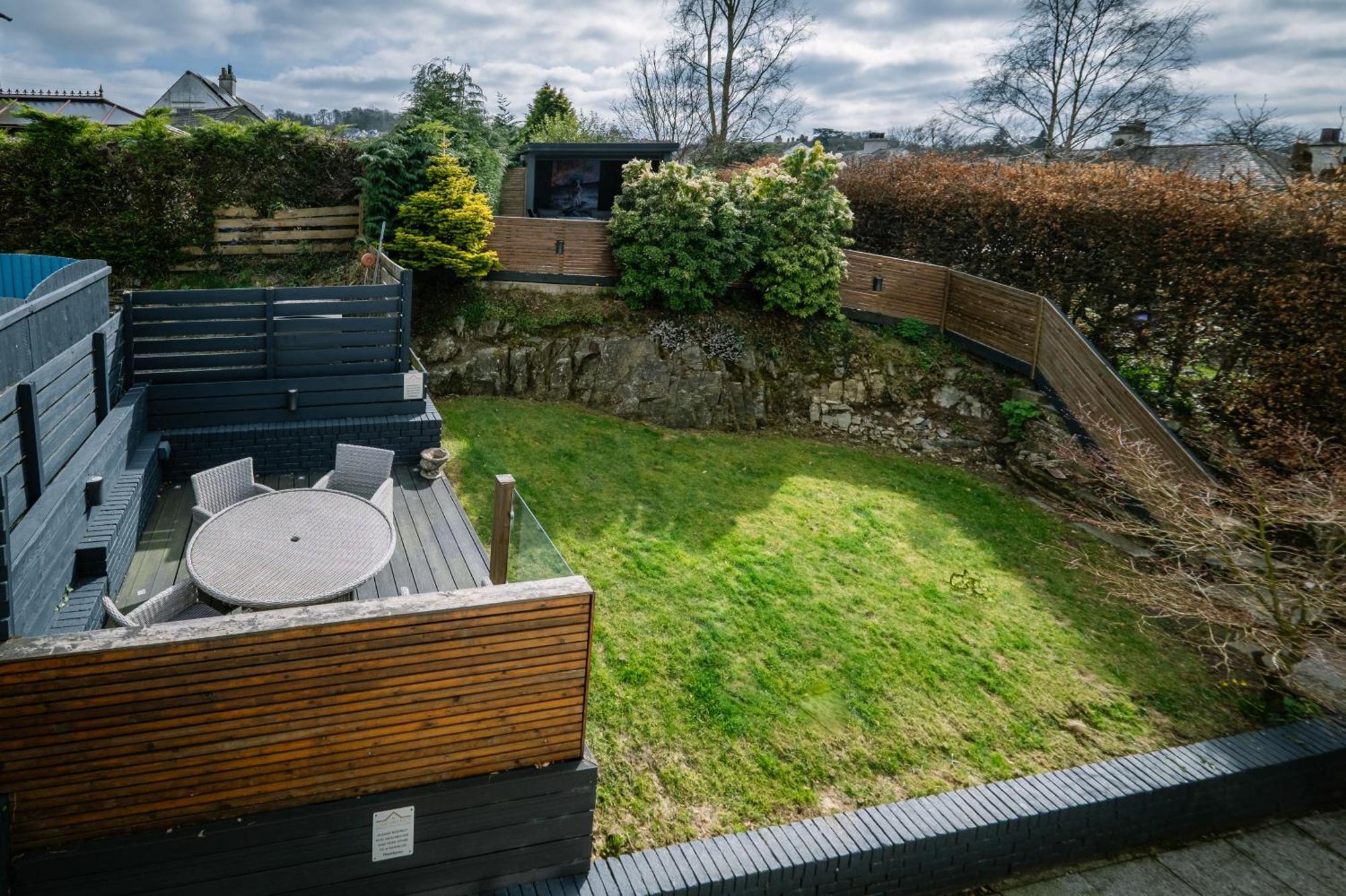 Rockside - Luxury 1 Bedroom Home With Hot Tub, Central Location, Parking And Pet Friendly Windermere Εξωτερικό φωτογραφία